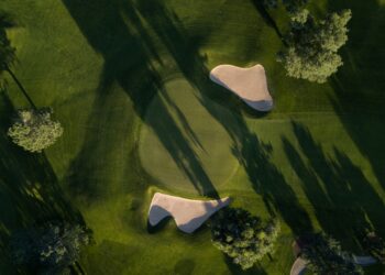 top-golf-courses-europe-Golfer9